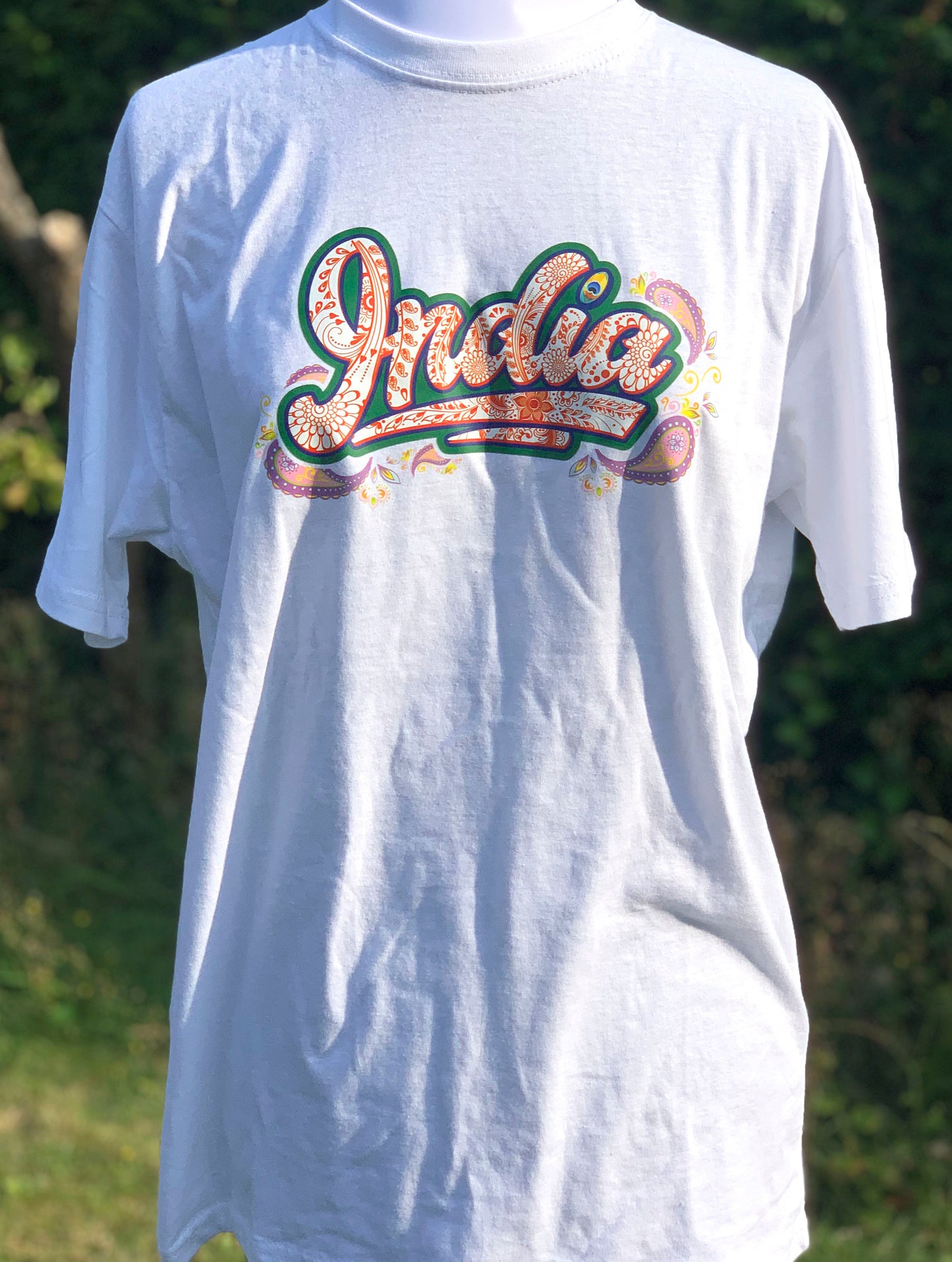 White T-shirt with graffiti India design in paisley and henna style